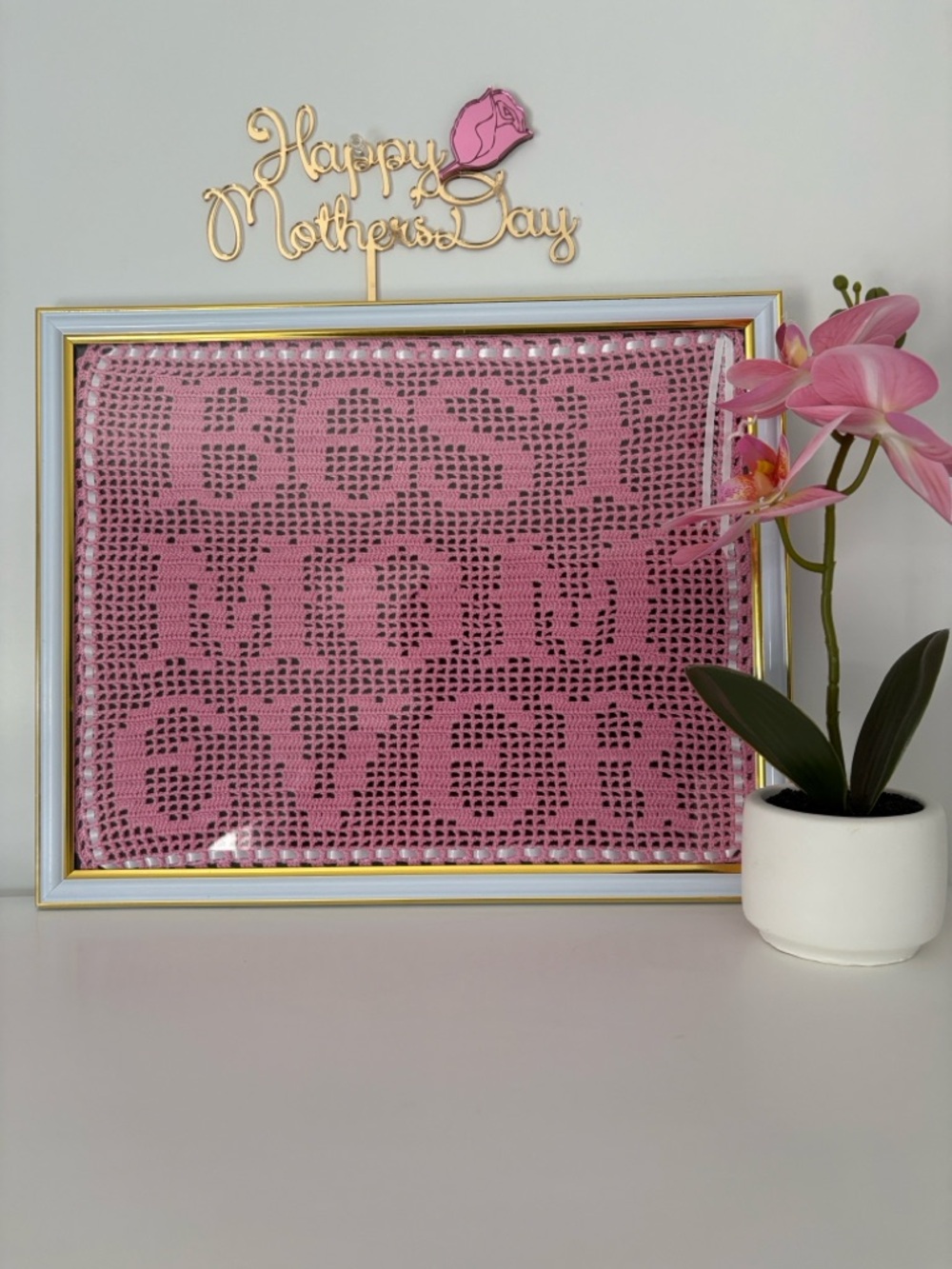 🌸“Best Mom Ever” Handcrafted Crochet Framed Art - A Mother’s Day Keepsake🌸